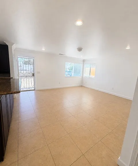 11527 College Dr — Photo 10