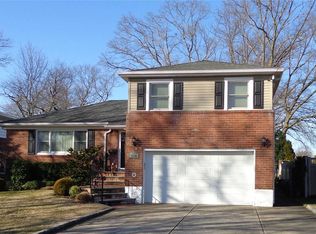2150 Howard Pl, Bellmore, NY 11710