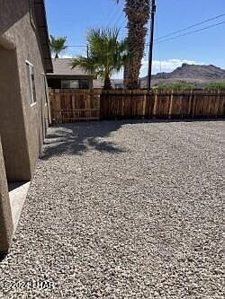 4th image of 1171 Regency Dr APT 3
