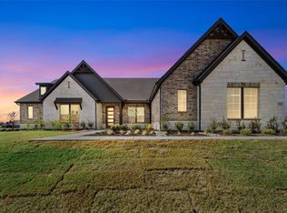 808 Westover Dr, Van Alstyne, TX 75495