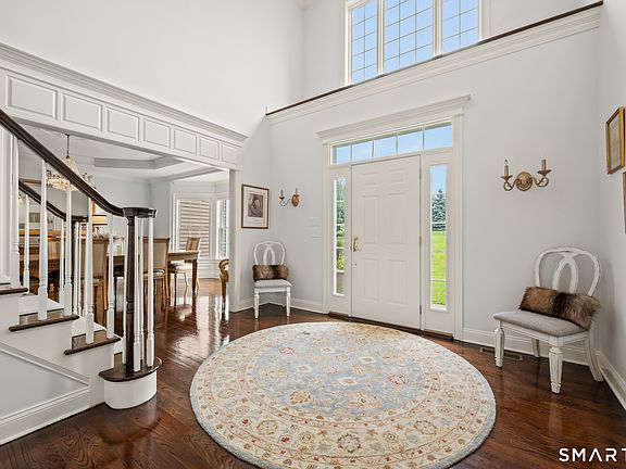 3rd image of 180 Weathervane Drive