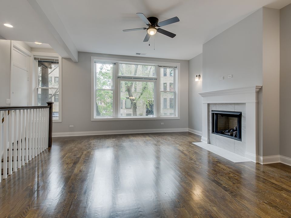 1st image of 726-728 W Briar Pl #728-1