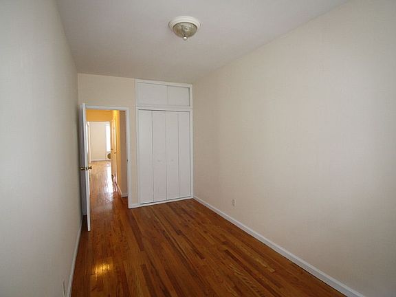 3rd image of 224 Carroll St APT 3