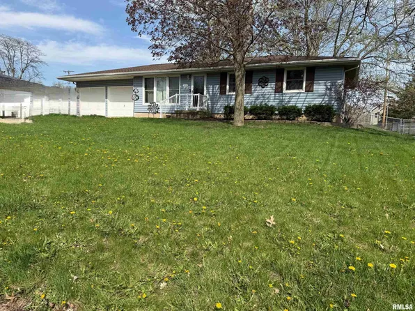 300 Daniel Pkwy, Washington, IL 61571