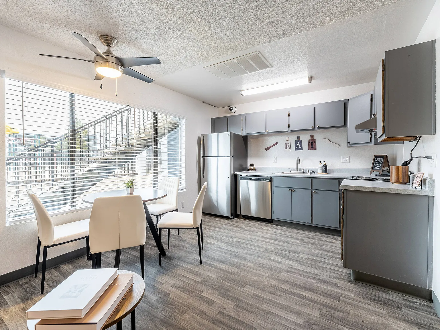 Vista Alegre Apartments — Photo 2