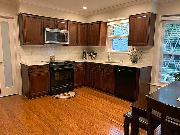 4th image of 2638 Quincy Adams Dr