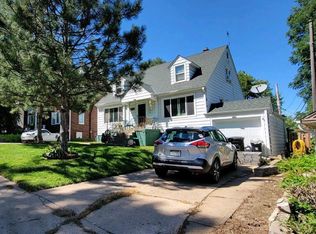 3012 Whitmore St, Omaha, NE 68112