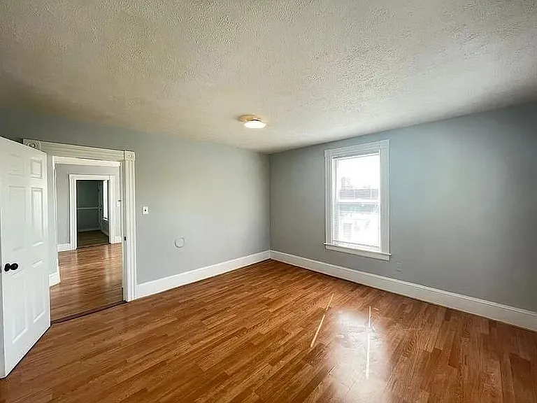 231 Laurel St #3 — Photo 13