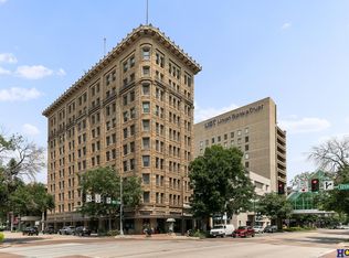 100 N 12th St APT 902, Lincoln, NE 68508