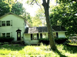 25610 Military Rd, Cascade, MD 21719