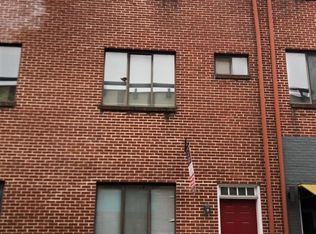 942 South St, Philadelphia, PA