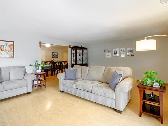 5th image of 2143 Ocala Ave