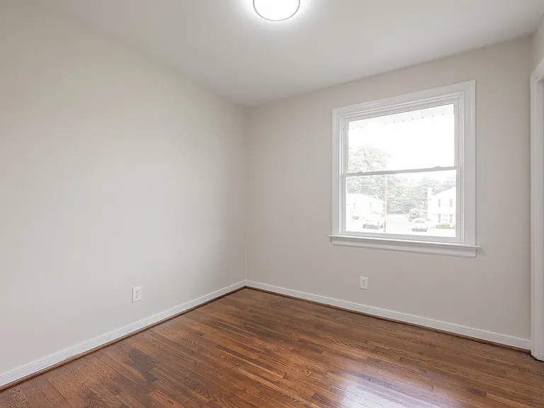 8711 Lakefront Dr — Photo 14