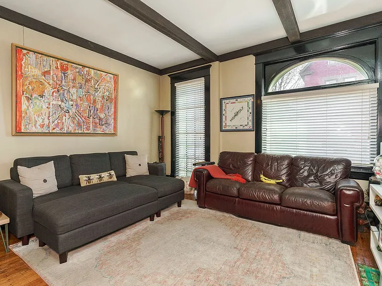 Unique 2 Bedroom in German Village — Photo 40