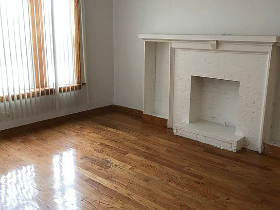 4th image of 1429 E 67th Pl #2B