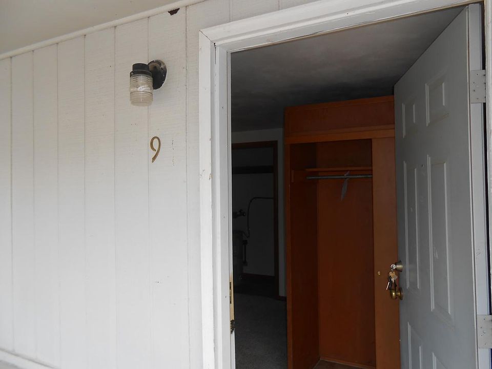 1837 College Hts # 9-Second floor apartment