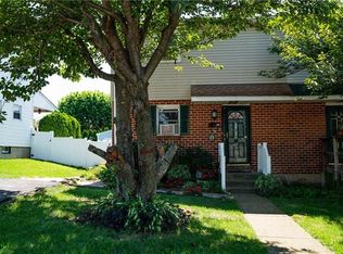 621 S 14th St, Catasauqua, PA 18032