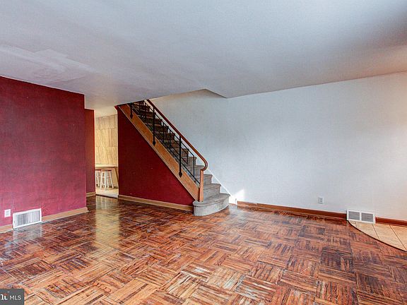 4th image of 6838 E Roosevelt Blvd