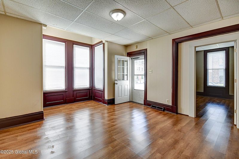 4th image of 148 Florida Avenue
