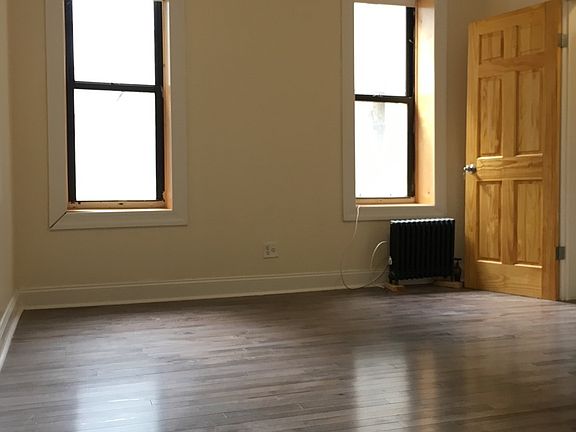 5th image of 184 Clarkson Ave APT 1H