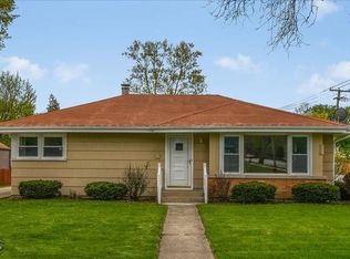 1555 Linden Rd, Homewood, IL 60430