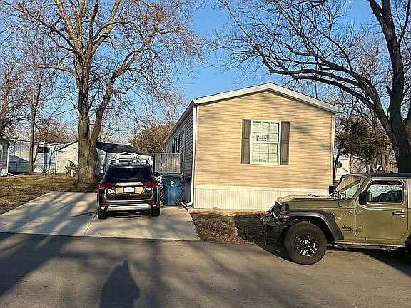 2nd image of 1716 B St