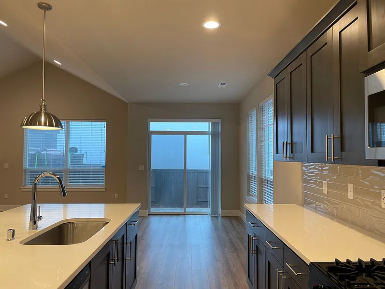 72 N 88th Dr — Photo 29