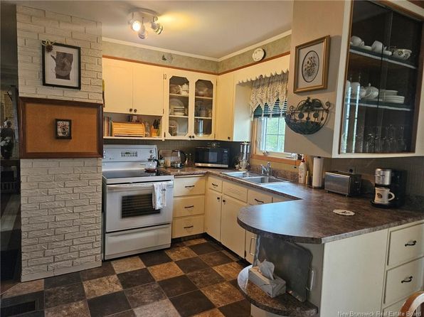 307 Buckingham Ave, Riverview, NB E1B 2P4