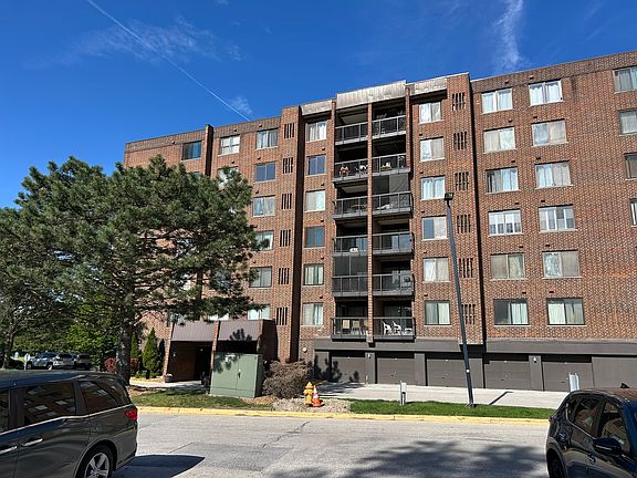 2nd image of 500 Park Ave APT 338
