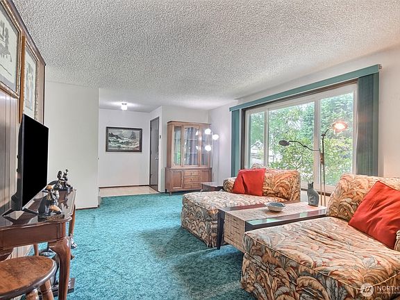 3rd image of 6227 S Gove Street