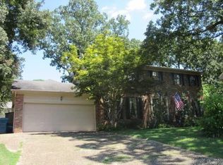 33 Old Forge Ct, Little Rock, AR 72227