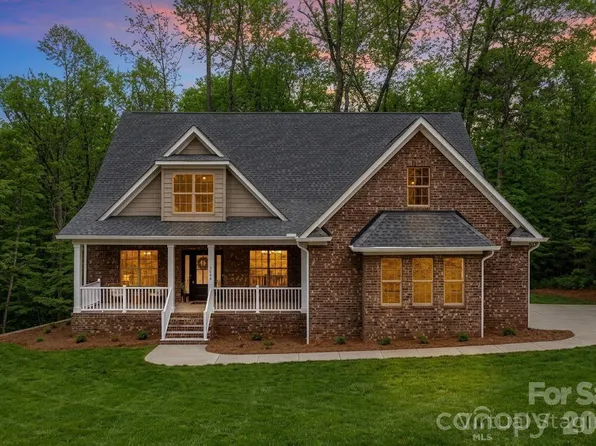 3408 Araglin Dr, Gastonia, NC 28056