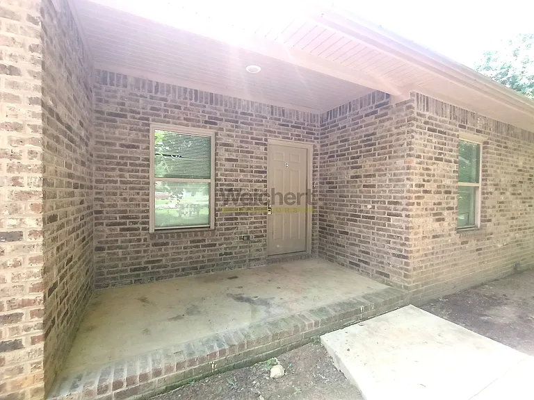 824 N 4th St — Photo 12