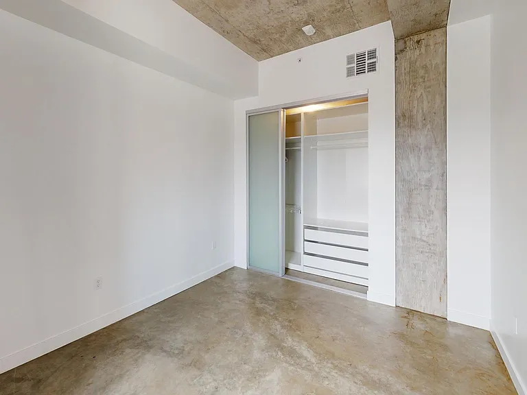 Apt 12 & 19 | The Moncler | 1 Bedroom