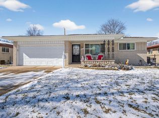 36145 Almont Dr, Sterling Heights, MI 48310