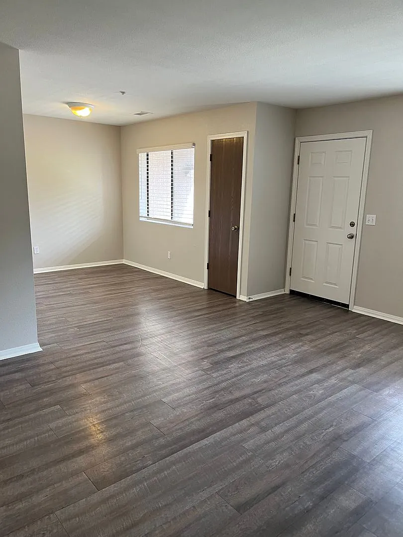 S-1031 Villa Cortez Apartments — Photo 2