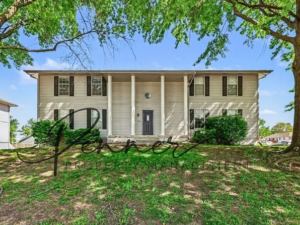 1310 Valley Woods Ct #C, Grain Valley, MO 64029