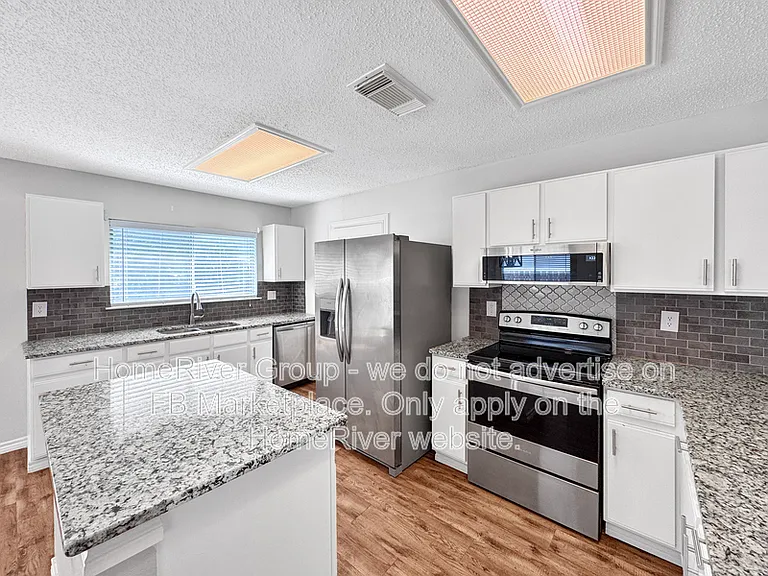 9710 Criswell Crk — Photo 8