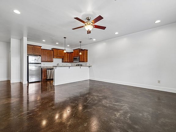 4th image of 1726 10th St E