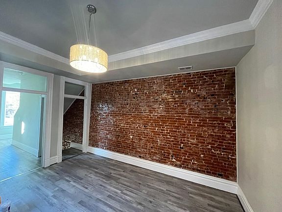 3rd image of 2631 Indiana Ave #2F