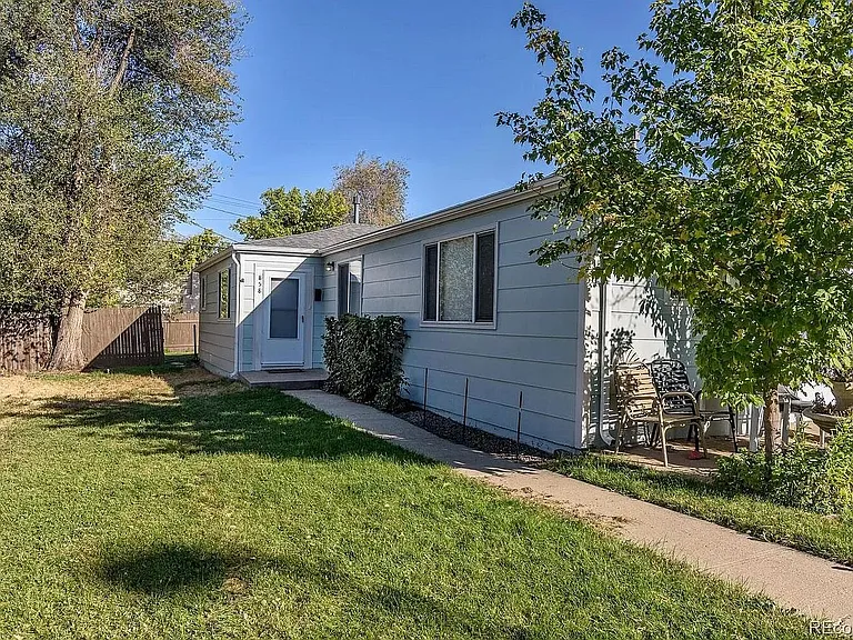 858 Quitman St — Photo 17