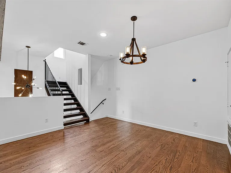1409 Laird St #B — Photo 7