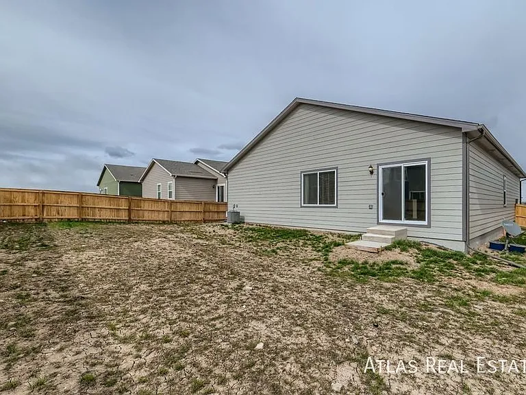 987 Cascade Falls St — Photo 11