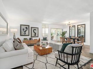 10725 Ohio Ave #PENTHOUSE 3, Los Angeles, CA 90024