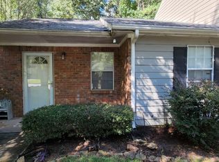 6707 Lakewood Dr, Douglasville, GA 30135