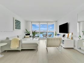 1000 West Ave