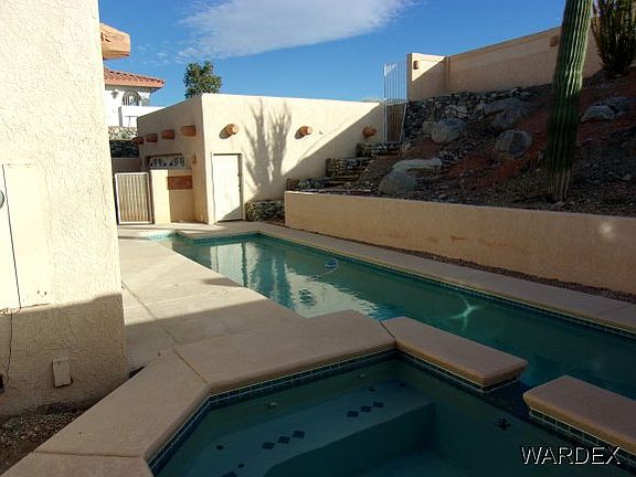 2nd image of 3352 Palmtree Dr