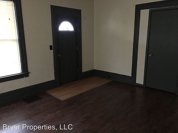 3rd image of 1051 Liberty St