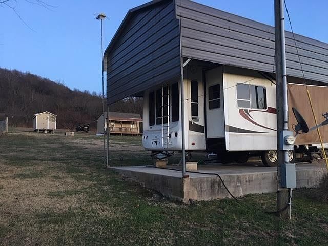 2nd image of 1504 Old Highway 53