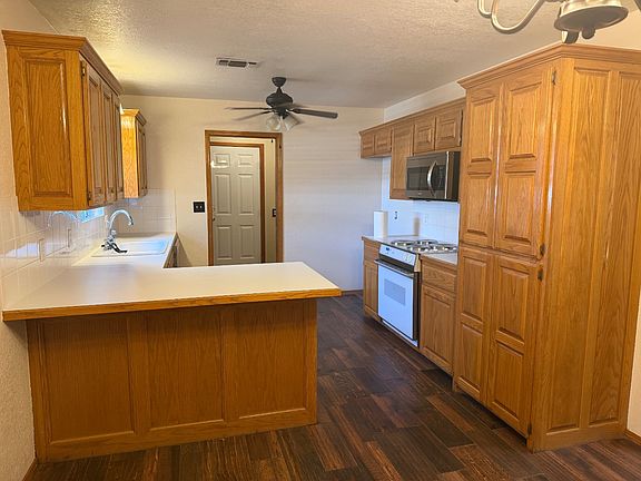 4th image of 1108 Easy St